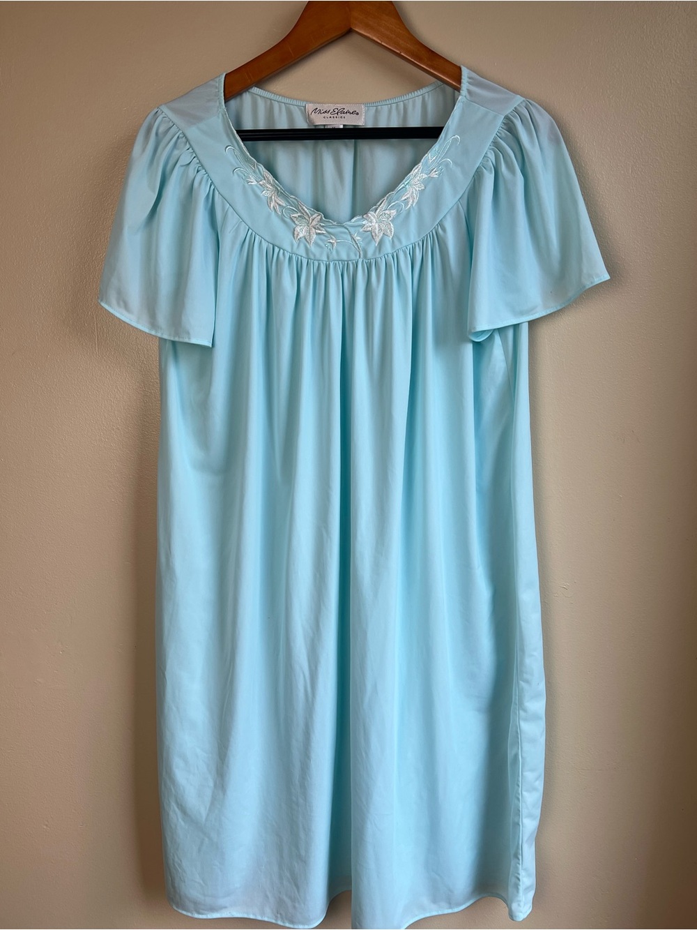 Miss Elaine Classics Blue Embroidered Nightgown M Flutter Sleeve Grandmacore